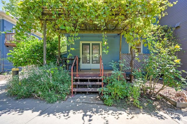 2004 5th St, Sacramento, CA 95818