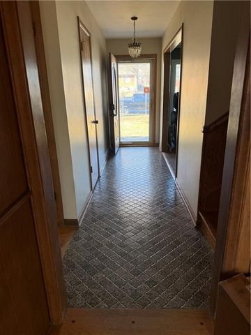 4517 Fremont Street, Independence, MO 64055