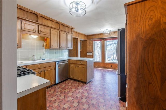 4517 Fremont Street, Independence, MO 64055