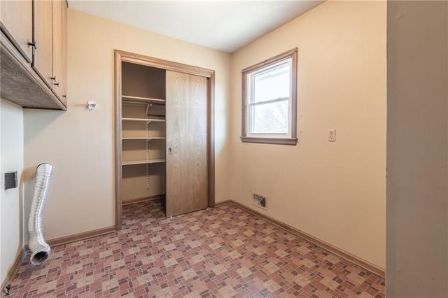 4517 Fremont Street, Independence, MO 64055