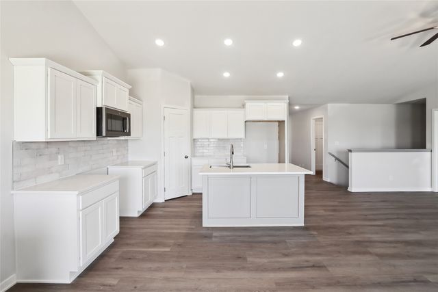 732 NE Deerfield Drive, Ankeny, IA 50021