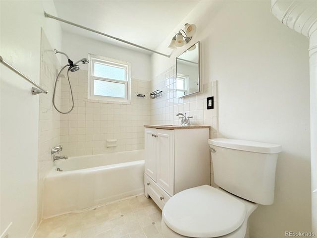 2443 Paseo Rd, Colorado Springs, CO 80907