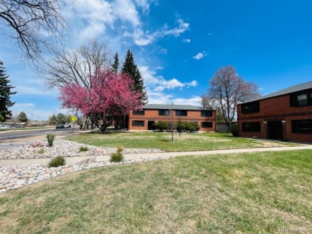 2443 Paseo Rd, Colorado Springs, CO 80907