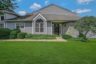 64 Lakebridge Drive S 64, Kings Park, NY 11754