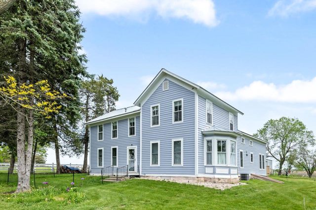 N6924 Forest Ridge Road, Ripon, WI 54971