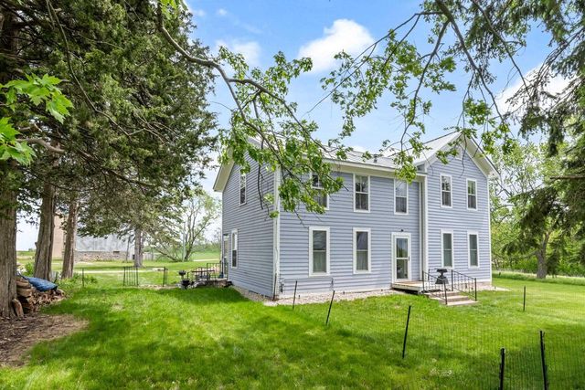 N6924 Forest Ridge Road, Ripon, WI 54971