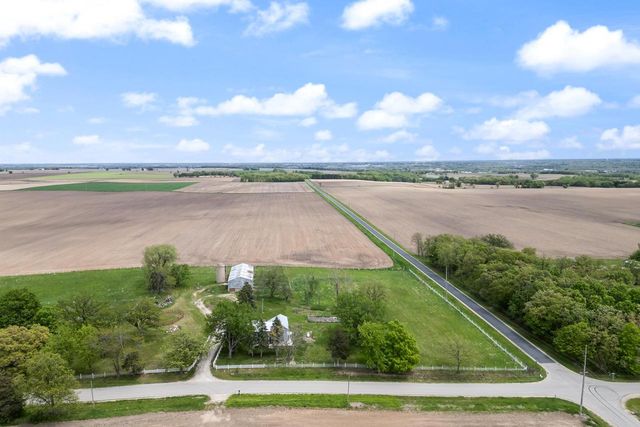 N6924 Forest Ridge Road, Ripon, WI 54971