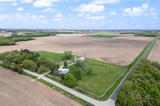 N6924 Forest Ridge Road, Ripon, WI 54971