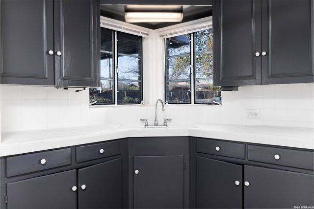 119 Beverly, San Antonio, TX 78201