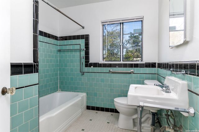 119 Beverly, San Antonio, TX 78201