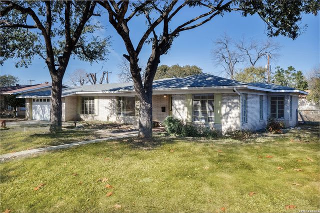 119 Beverly, San Antonio, TX 78201