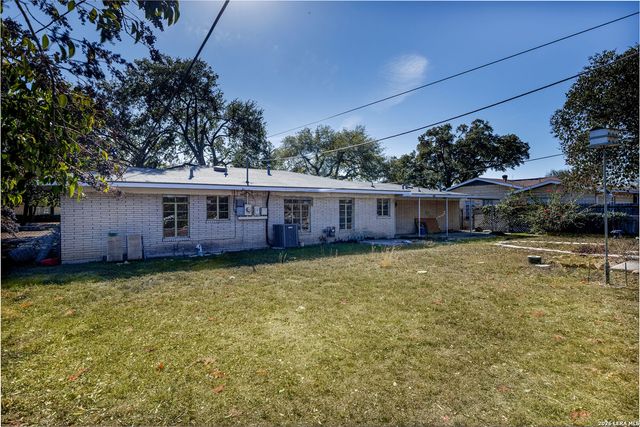 119 Beverly, San Antonio, TX 78201