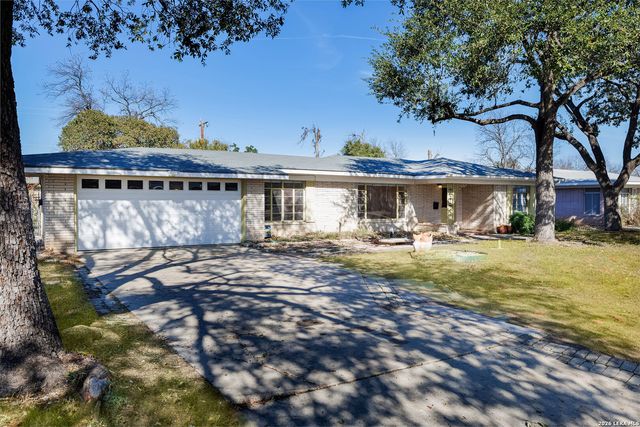 119 Beverly, San Antonio, TX 78201