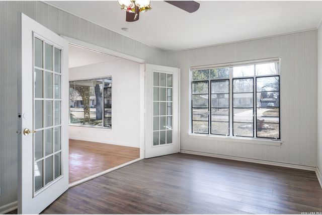 119 Beverly, San Antonio, TX 78201