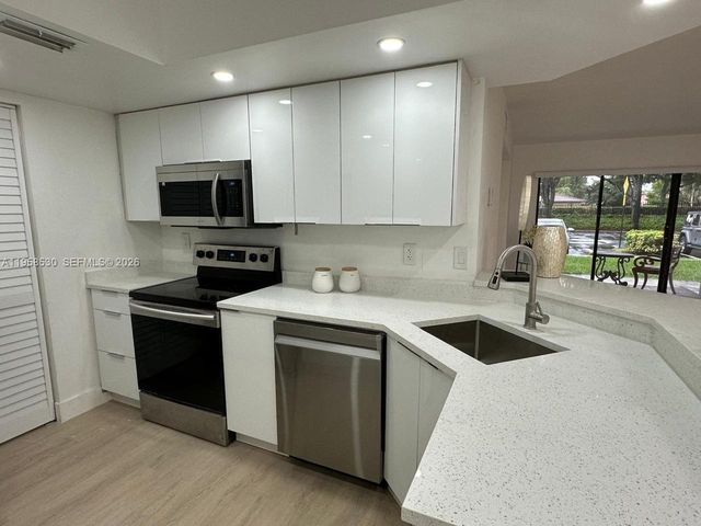 9166 W Atlantic Blvd 1615, Coral Springs, FL 33071