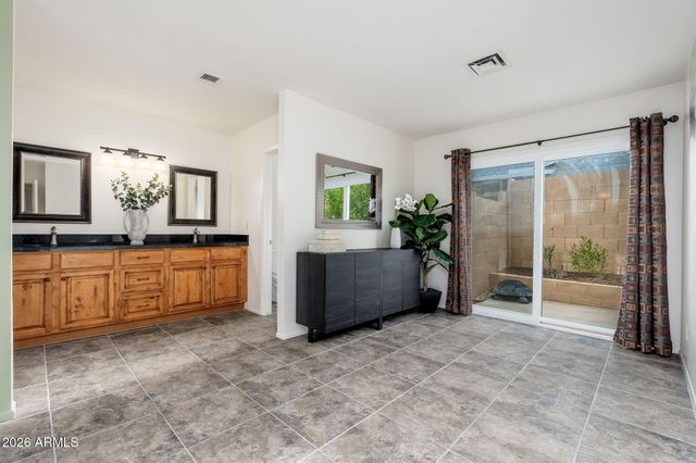 2346 E MESCAL Street, Phoenix, AZ 85028