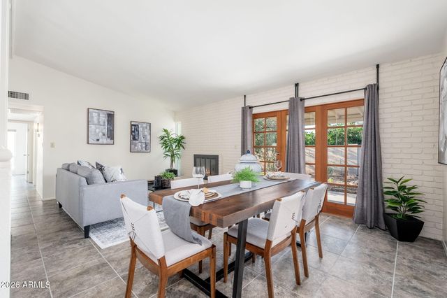 2346 E MESCAL Street, Phoenix, AZ 85028