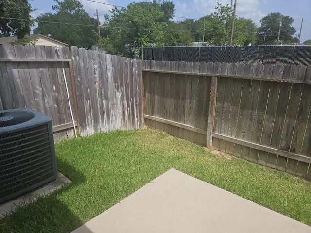 501 Hines Street B, Willis, TX 77378