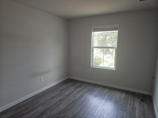 501 Hines Street B, Willis, TX 77378