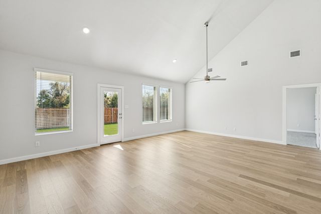 1082 Dewy Lake Place, Lavon, TX 75166