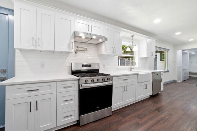 700 W Dogwood Street, Woodville, TX 75979