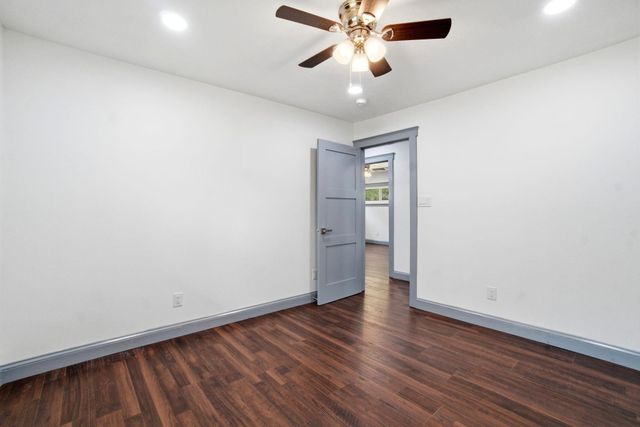 700 W Dogwood Street, Woodville, TX 75979