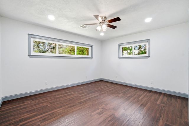 700 W Dogwood Street, Woodville, TX 75979