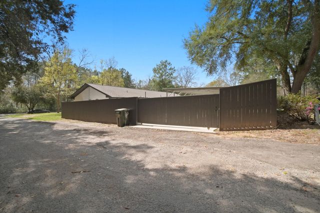 700 W Dogwood Street, Woodville, TX 75979