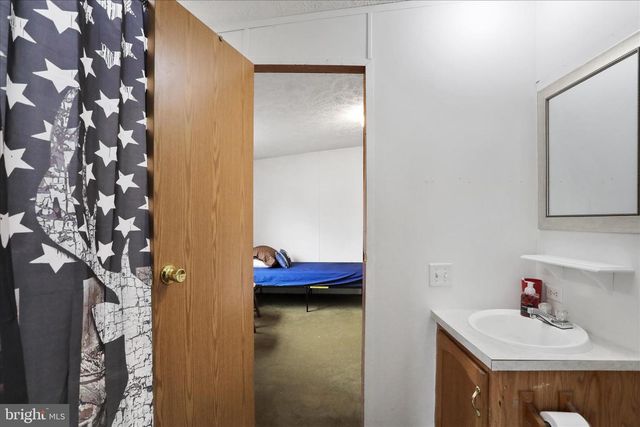 114 RUSTIC, Shippensburg, PA 17257