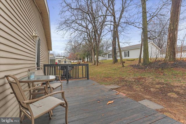 114 RUSTIC, Shippensburg, PA 17257