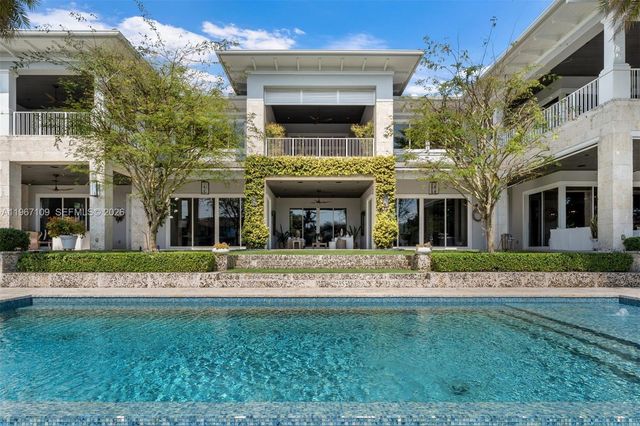 550 Marquesa Dr, Coral Gables, FL 33156