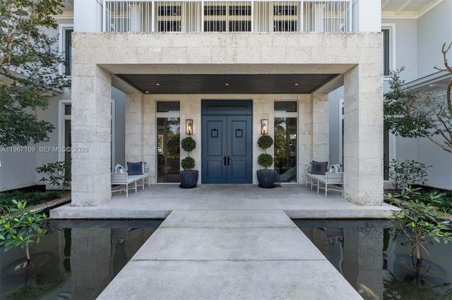 550 Marquesa Dr, Coral Gables, FL 33156