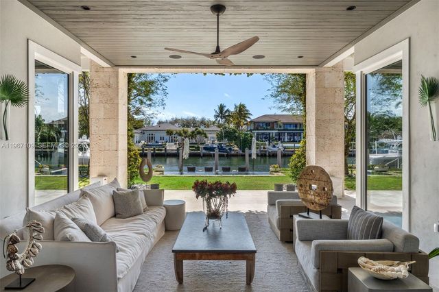 550 Marquesa Dr, Coral Gables, FL 33156