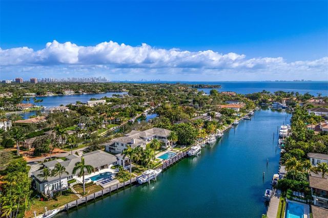 550 Marquesa Dr, Coral Gables, FL 33156
