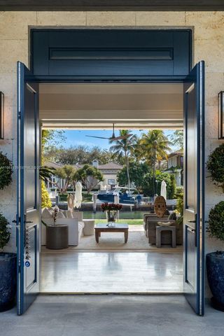 550 Marquesa Dr, Coral Gables, FL 33156
