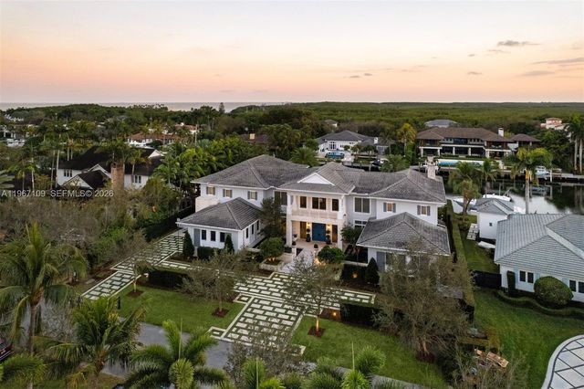 550 Marquesa Dr, Coral Gables, FL 33156