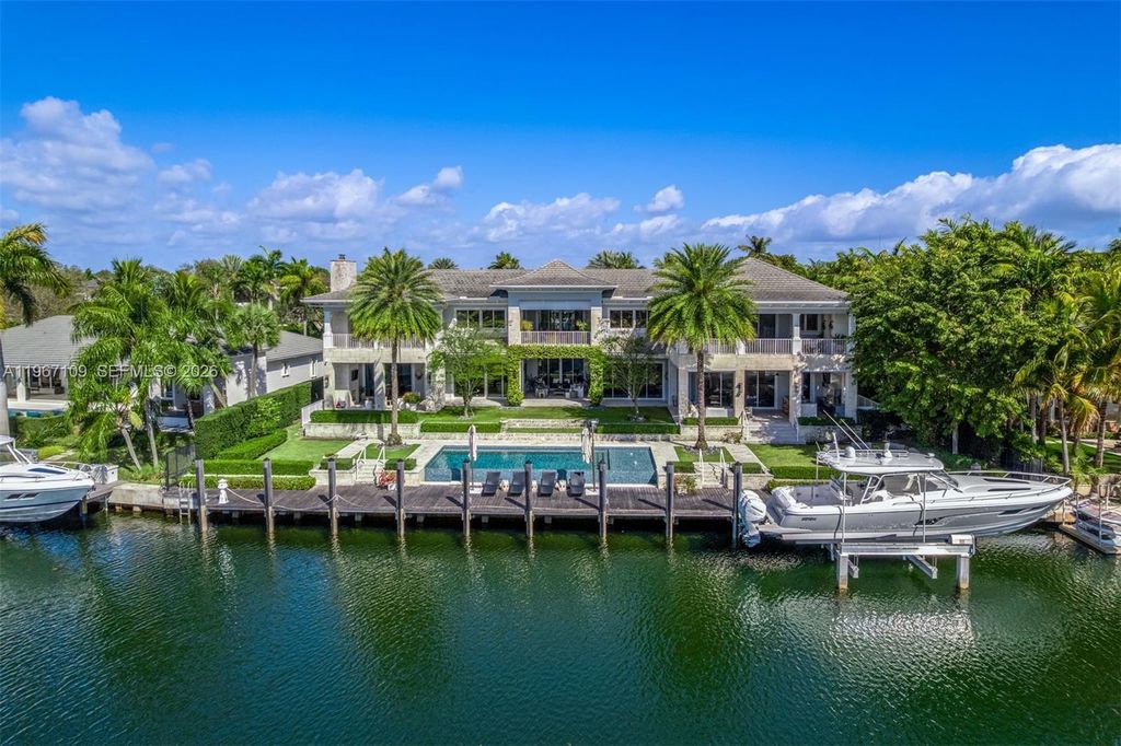 550 Marquesa Dr, Coral Gables, FL 33156