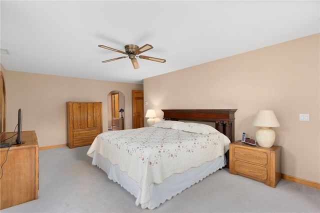 35 Great Road, Barrington, RI 02806