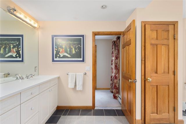 35 Great Road, Barrington, RI 02806