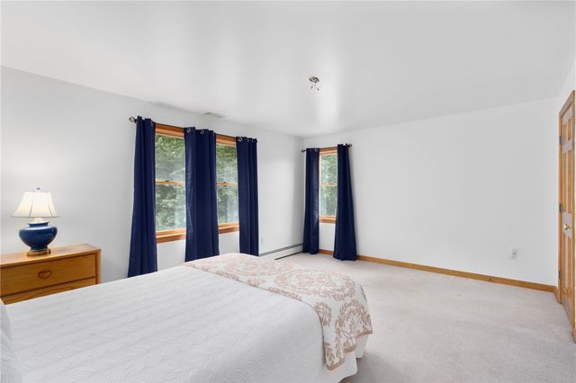 35 Great Road, Barrington, RI 02806