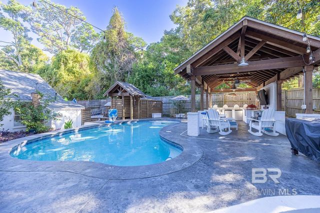 156 White Avenue, Fairhope, AL 36532