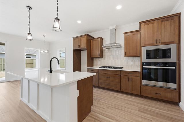 6735 SW 10TH LANE, Gainesville, FL 32607
