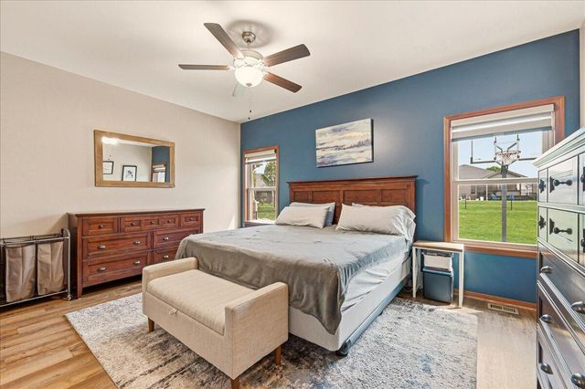 1397 ARDMORE Street, Council Bluffs, IA 51503
