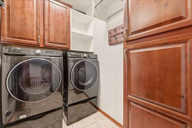 1397 ARDMORE Street, Council Bluffs, IA 51503