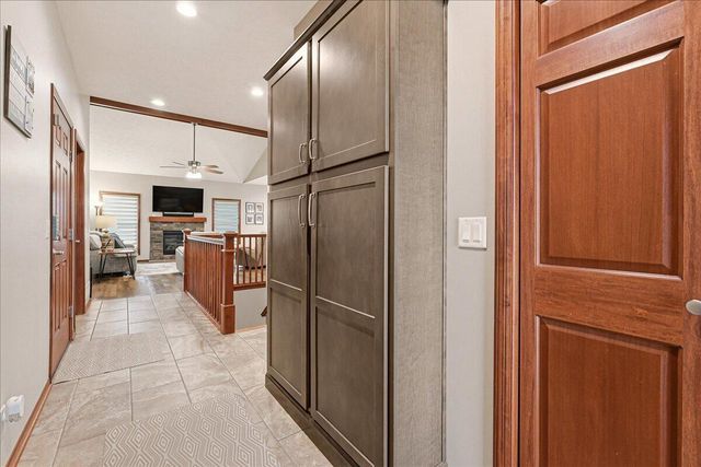1397 ARDMORE Street, Council Bluffs, IA 51503