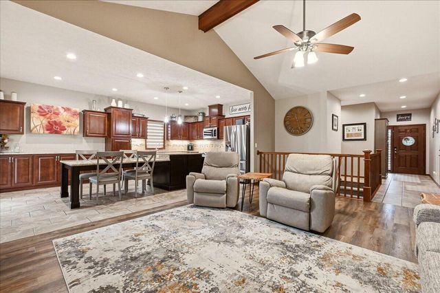 1397 ARDMORE Street, Council Bluffs, IA 51503