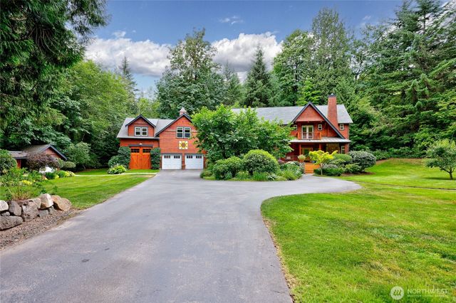 8724 NE Laughing Salmon Lane, Bainbridge Island, WA 98110