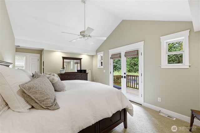 8724 NE Laughing Salmon Lane, Bainbridge Island, WA 98110