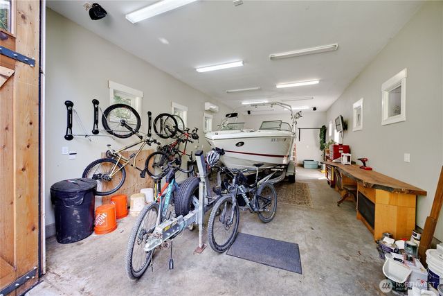 8724 NE Laughing Salmon Lane, Bainbridge Island, WA 98110
