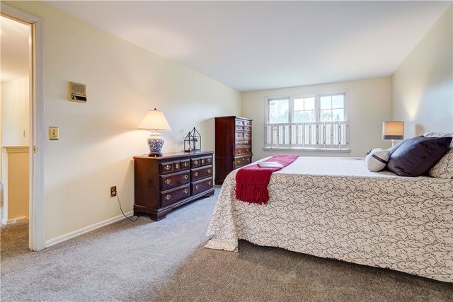 2 Foxpointe Circle, Perinton, NY 14450